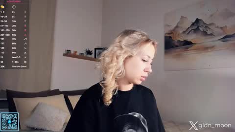 Rina online show from 11/07/25, 07:47