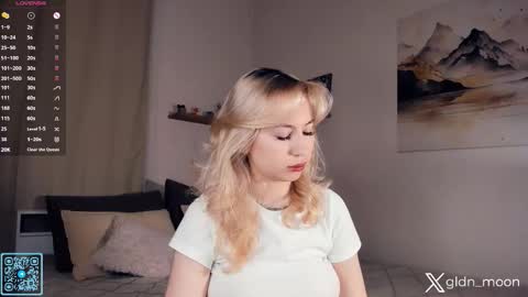 Rina online show from 11/15/25, 09:21