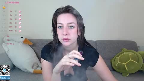 Hi everybody my name is Halsey online show from 09/18/25, 09:33