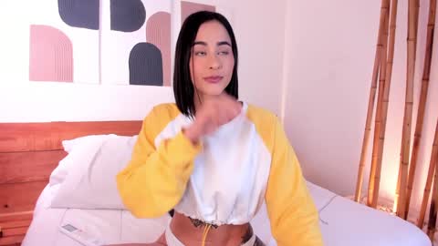 Hanna johnson online show from 01/01/25, 10:21