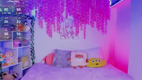 Hanna Botero online show from 11/19/25, 05:02