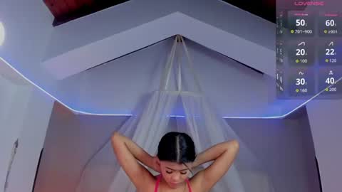 Snapshot of _hanna_sky chatting on 07/03/26, 06:25 Hanna Botero online show from 07/03/26, 06:25