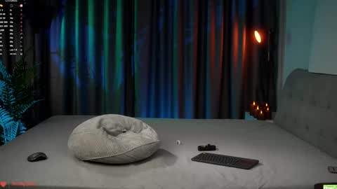 Veronica online show from 01/17/26, 08:23