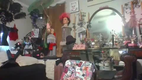 _hitgirly_ online show from 05/23/26, 04:50