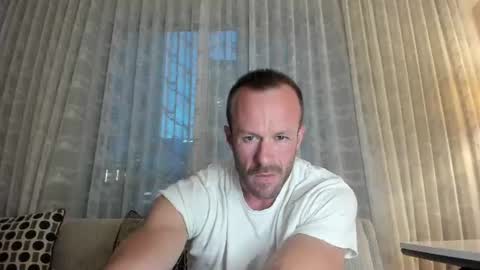 Snapshot of _hotr0d chatting on 06/13/26, 01:47 Hot Rod online show from 06/13/26, 01:47