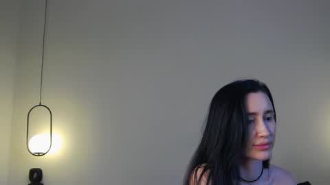 Snapshot of _iammary chatting on 01/21/25, 01:22 Mary online show from 01/21/25, 01:22