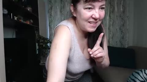 Snapshot of _illusion_ chatting on 09/30/25, 05:23 Illusion online show from 09/30/25, 05:23