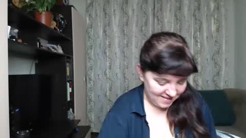 Snapshot of _illusion_ chatting on 11/25/25, 05:18 Illusion online show from 11/25/25, 05:18