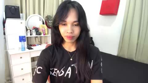 yanie online show from 03/31/26, 09:48