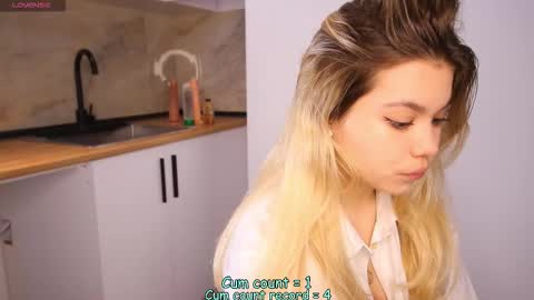 Maria online show from 01/18/26, 07:23