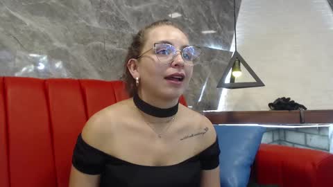 Isa online show from 02/14/25, 02:44