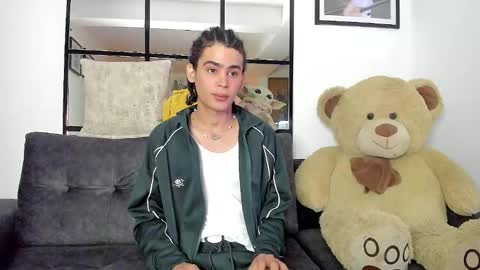 Jay online show from 01/12/25, 05:33