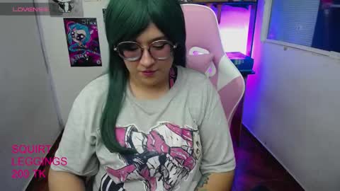 _jadee_p_ online show from 10/21/25, 01:39
