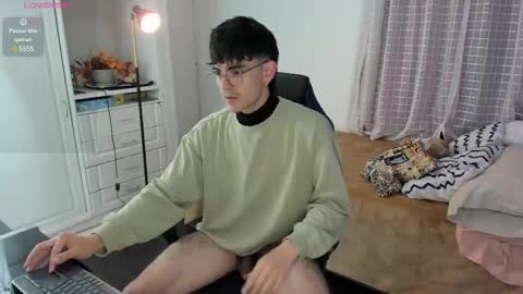 Snapshot of _jamesboy chatting on 03/01/25, 12:28 James online show from 03/01/25, 12:28