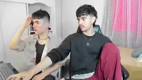 Snapshot of _jamesboy chatting on 09/19/25, 09:59 James online show from 09/19/25, 09:59