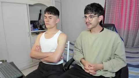 Snapshot of _jamesboy chatting on 10/27/25, 09:30 James online show from 10/27/25, 09:30