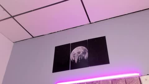 Jasmine online show from 12/05/25, 01:52