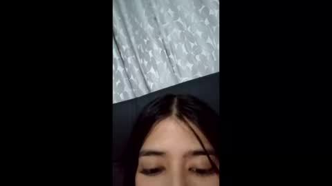 Snapshot of _jasmine_blush chatting on 05/19/26, 02:40 Jasmine online show from 05/19/26, 02:40