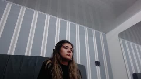 Snapshot of _jeessy chatting on 01/06/25, 03:20 _jeessy online show from 01/06/25, 03:20