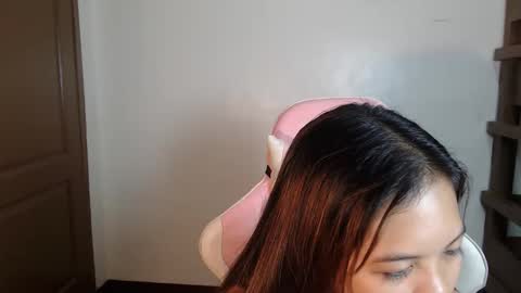 Snapshot of _jennn chatting on 05/15/26, 05:20 Jen online show from 05/15/26, 05:20