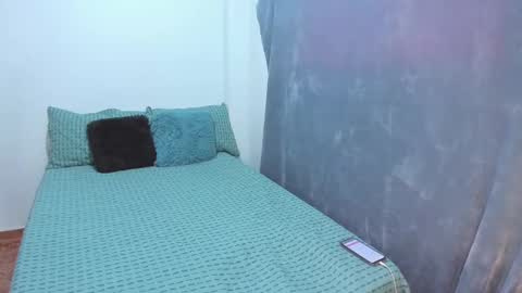 Snapshot of _jennyxoxo_ chatting on 02/06/25, 08:02 JENNY online show from 02/06/25, 08:02