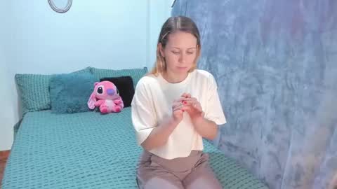 Snapshot of _jennyxoxo_ chatting on 03/07/25, 10:10 JENNY online show from 03/07/25, 10:10