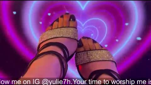  ...  online show from 09/13/25, 07:35