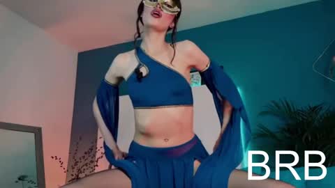  ...  online show from 11/15/25, 07:10