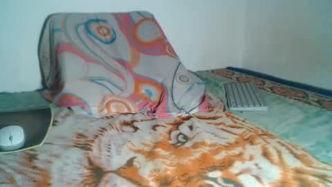 _jhon_snow_ online show from 11/30/25, 02:04