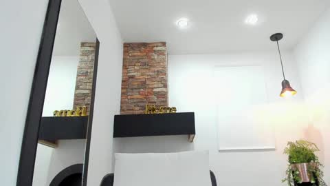    online show from 02/01/25, 10:34