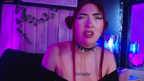 Mia online show from 12/21/24, 04:46