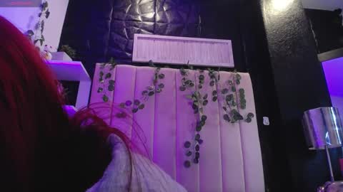 Mia online show from 01/27/25, 07:03