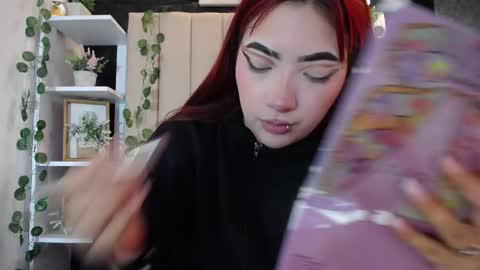 Mia online show from 02/28/25, 01:25