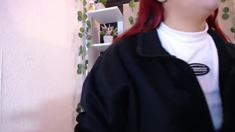 Mia online show from 03/06/25, 01:03