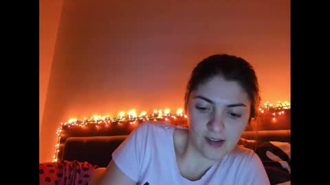 _just_a_simple_girl online show from 02/05/25, 11:06