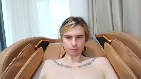 Snapshot of _just_funk_ chatting on 07/02/26, 03:23 My song - online show from 07/02/26, 03:23