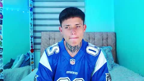 mod online show from 12/22/25, 03:47