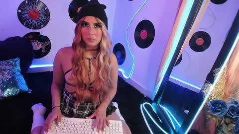 _karine01 online show from 02/04/25, 03:54