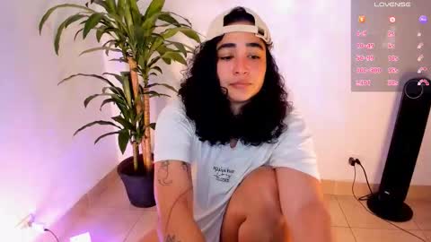     online show from 12/14/25, 04:18