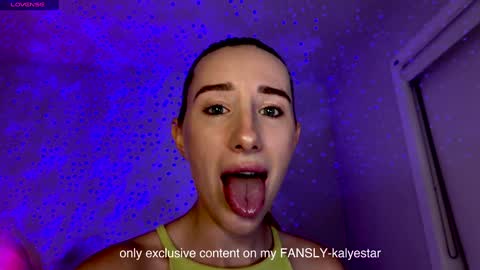 Kelly  online show from 01/22/25, 04:23