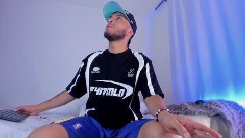    online show from 01/08/25, 05:05