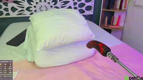 _kheissy_ online show from 12/13/24, 01:55