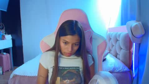 Snapshot of _khloe_sweet chatting on 04/27/26, 02:26 khloe sweet online show from 04/27/26, 02:26