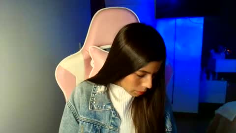 Snapshot of _khloe_sweet chatting on 06/02/26, 10:01 khloe sweet online show from 06/02/26, 10:01