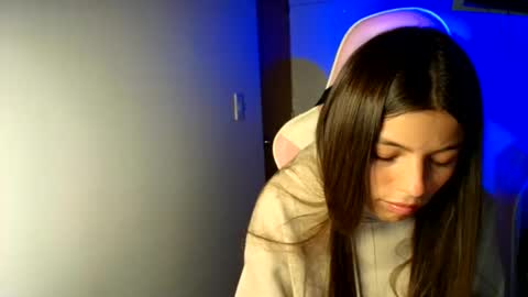 Snapshot of _khloe_sweet chatting on 06/03/26, 11:21 khloe sweet online show from 06/03/26, 11:21