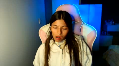 Snapshot of _khloe_sweet chatting on 06/05/26, 11:54 khloe sweet online show from 06/05/26, 11:54