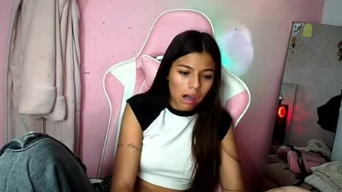 Snapshot of _khloe_sweet chatting on 07/19/26, 09:29 khloe sweet online show from 07/19/26, 09:29
