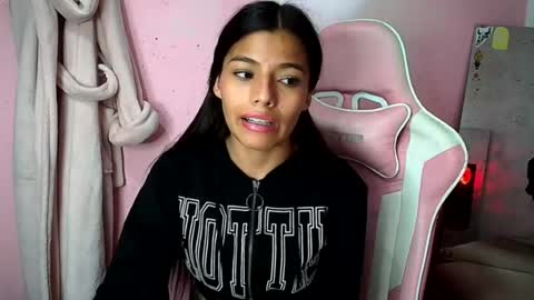Snapshot of _khloe_sweet chatting on 07/22/26, 10:34 khloe sweet online show from 07/22/26, 10:34