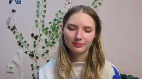 _kikiclark_ online show from 03/08/26, 08:12