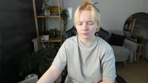 Li online show from 10/02/25, 08:38